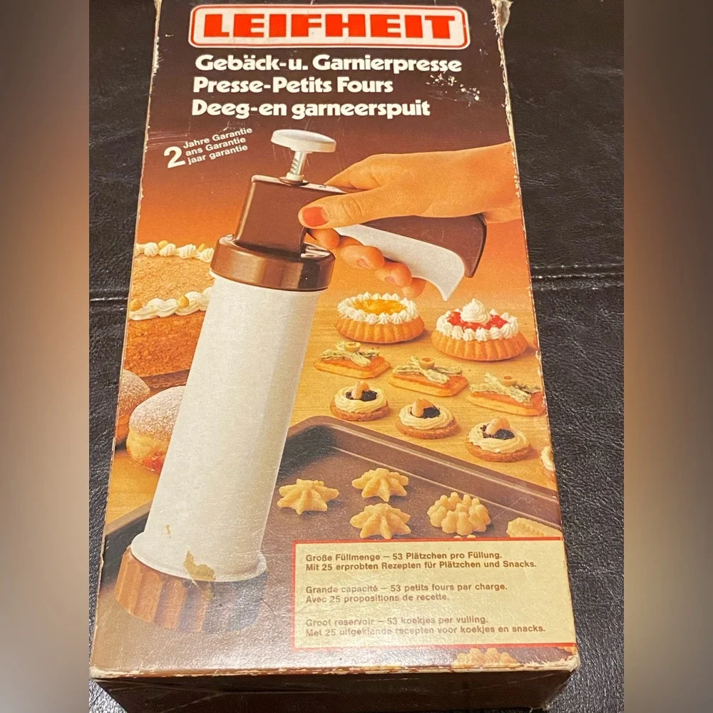 Vintage 1980s Leifheit Biscuit & Cookie Maker Press w/‎ 9 Molds, Original Box
